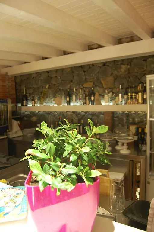 Terra E Stelle Luxury Suites Aci Sant'Antonio 3*,  Italy